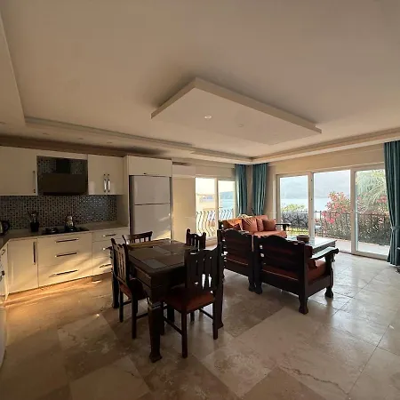 Kalkan Kalamar Sea Side In Center 4 Person Kas