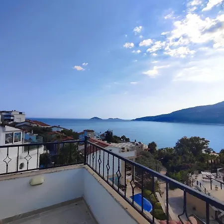 Kalkan Kalamar Sea Side In Center 4 Person *